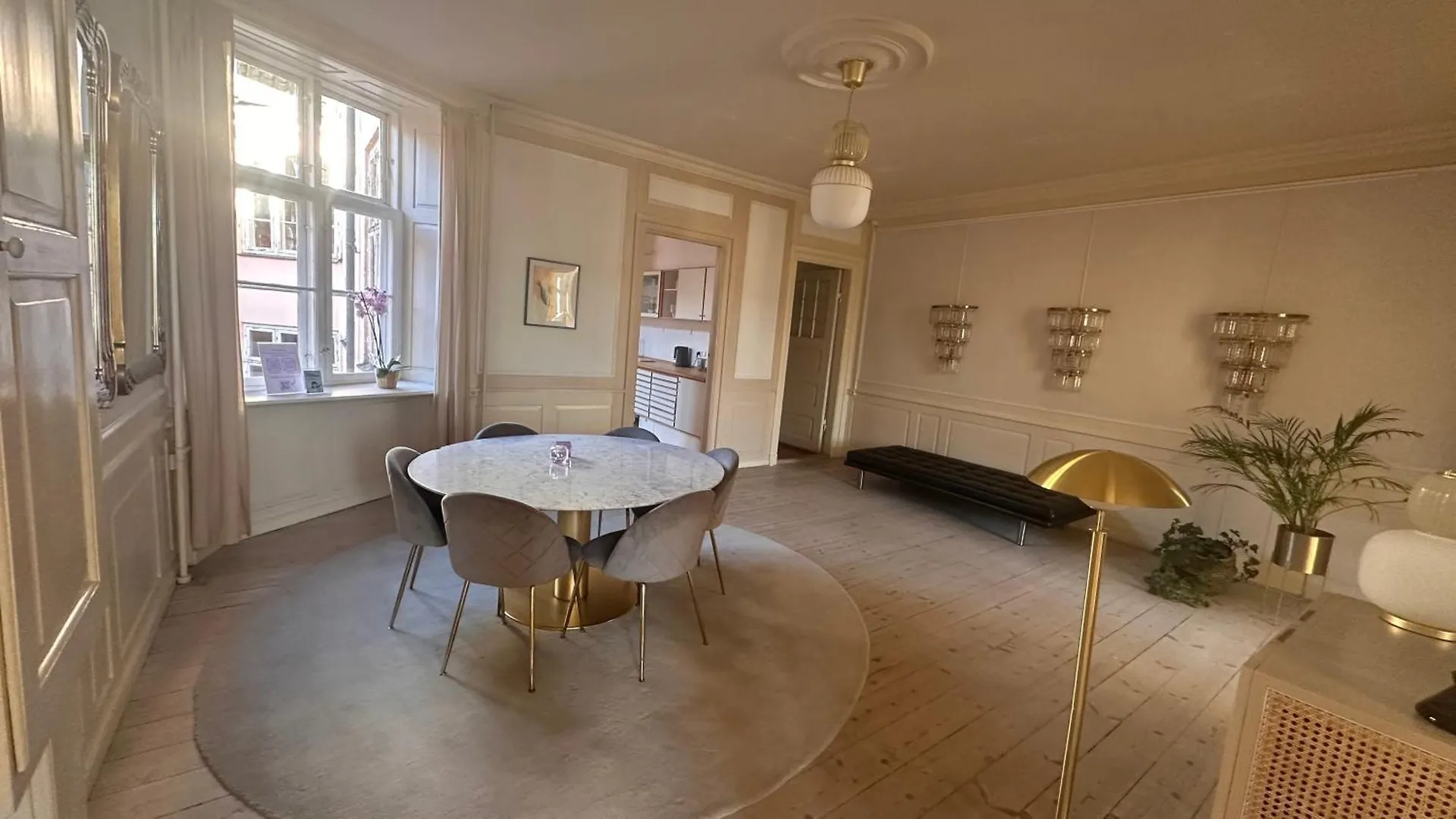 The Square - Carolinas Apartments Copenhagen