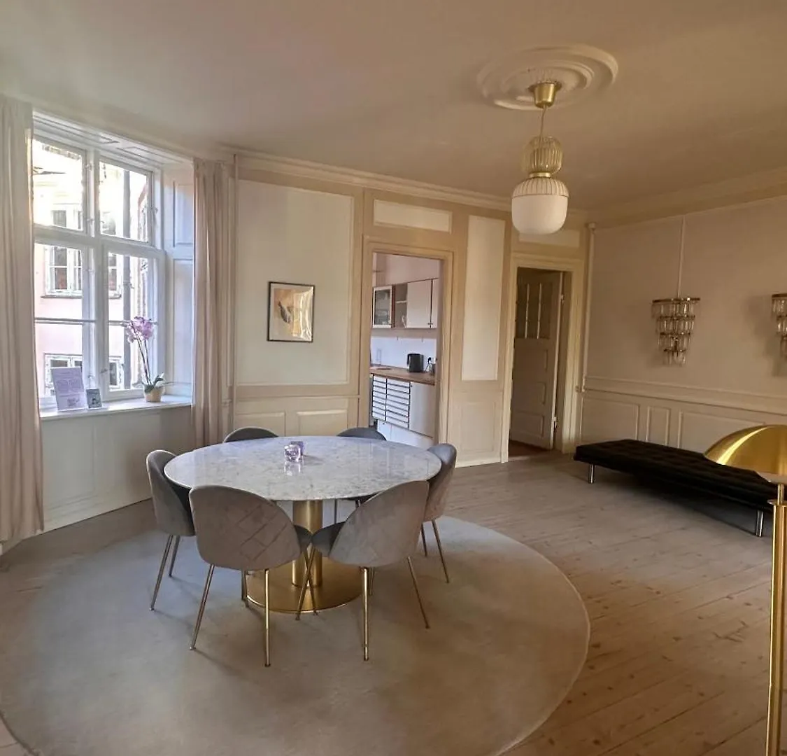 The Square - Carolinas Apartments Copenhagen