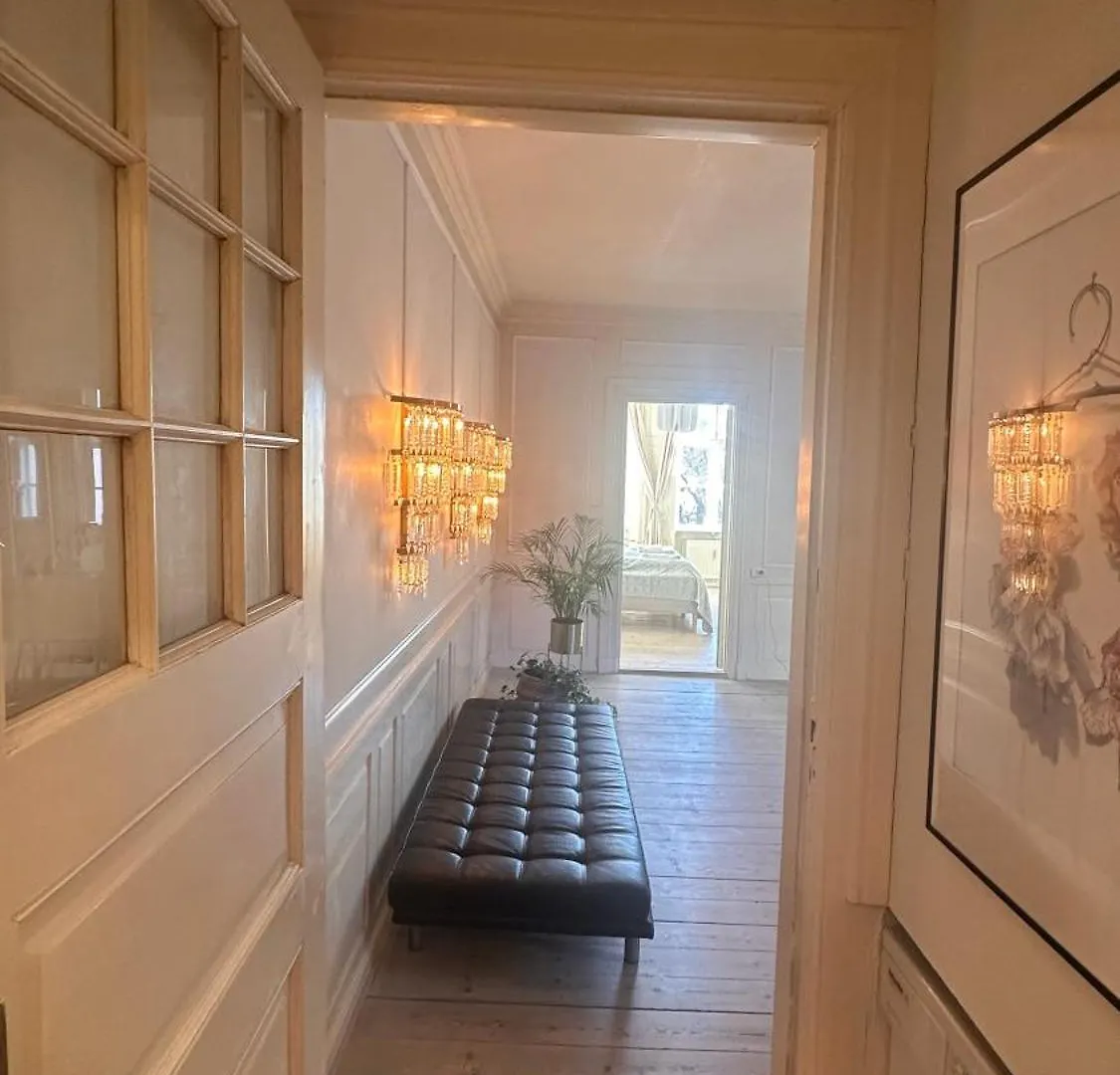 The Square - Carolinas Apartments Copenhagen Denmark