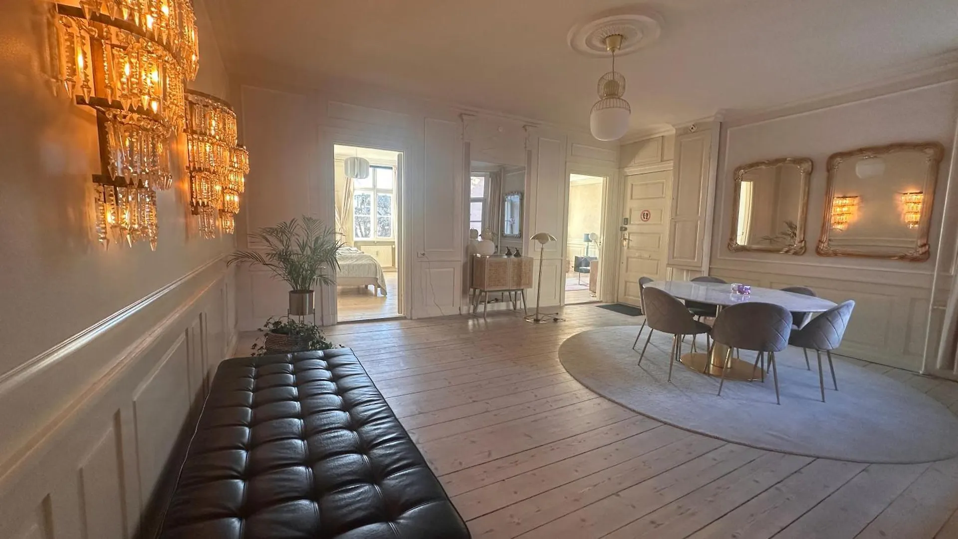 The Square - Carolinas Apartments Copenhagen